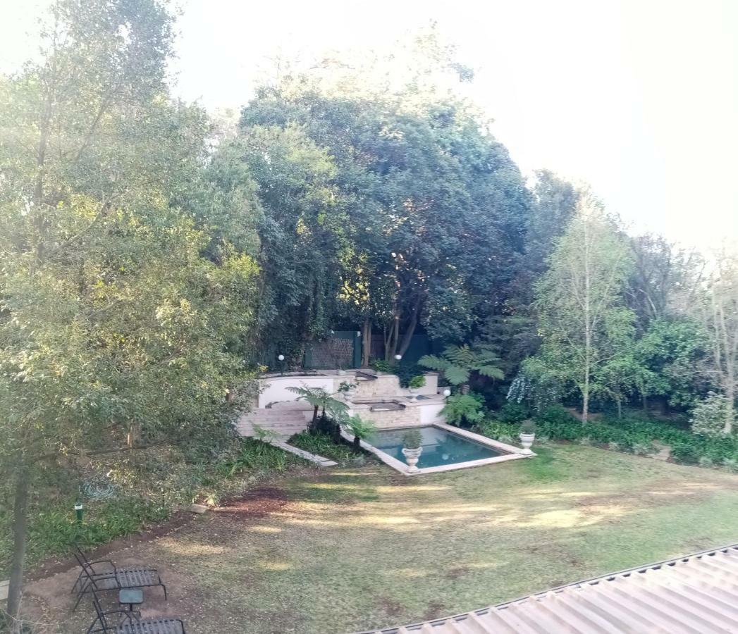 No66 Sandton Lodge Johannesburg Buitenkant foto